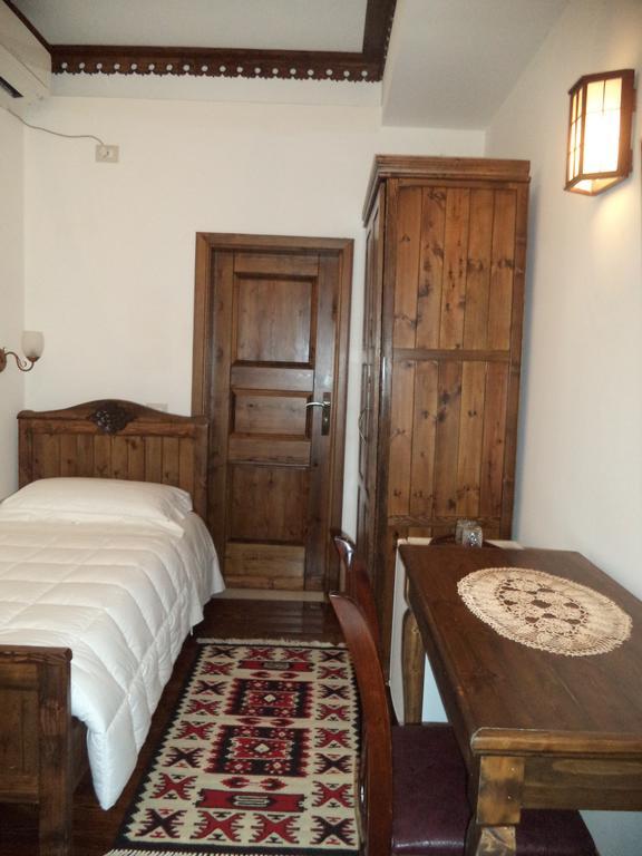 Hotel Vila Aleksander Берат Номер фото