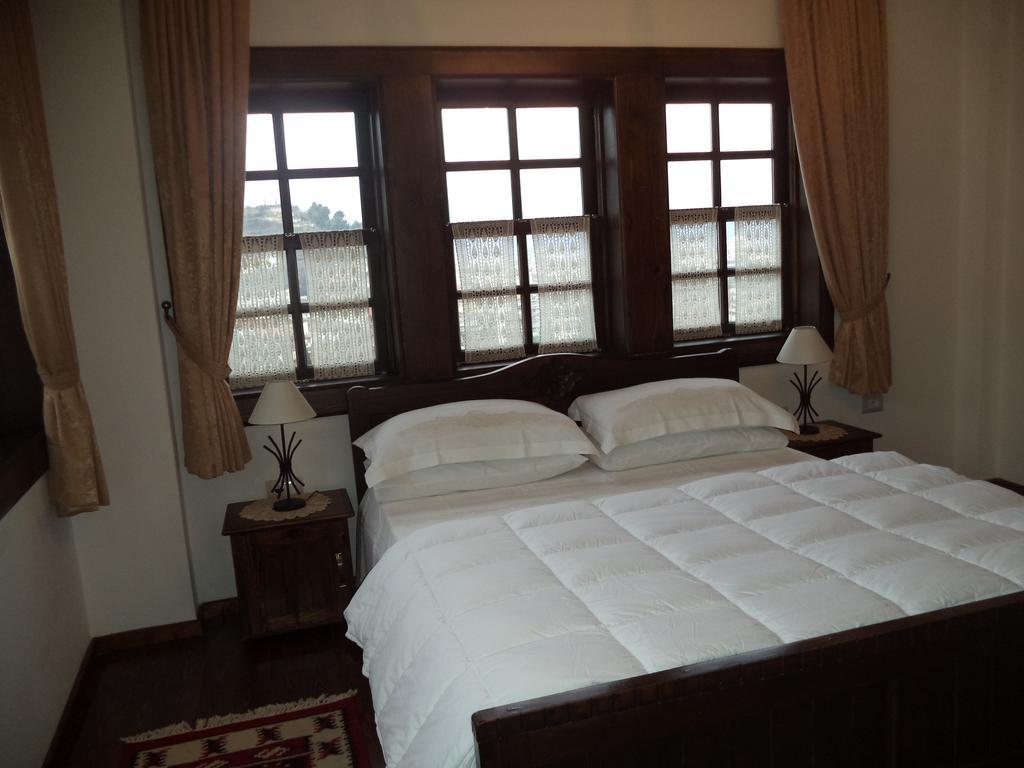 Hotel Vila Aleksander Берат Номер фото